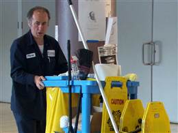 ��������:	nn_09ellis_janitor_120509.video-260x195.jpg
���������: 787
��������:	9.1 ��������